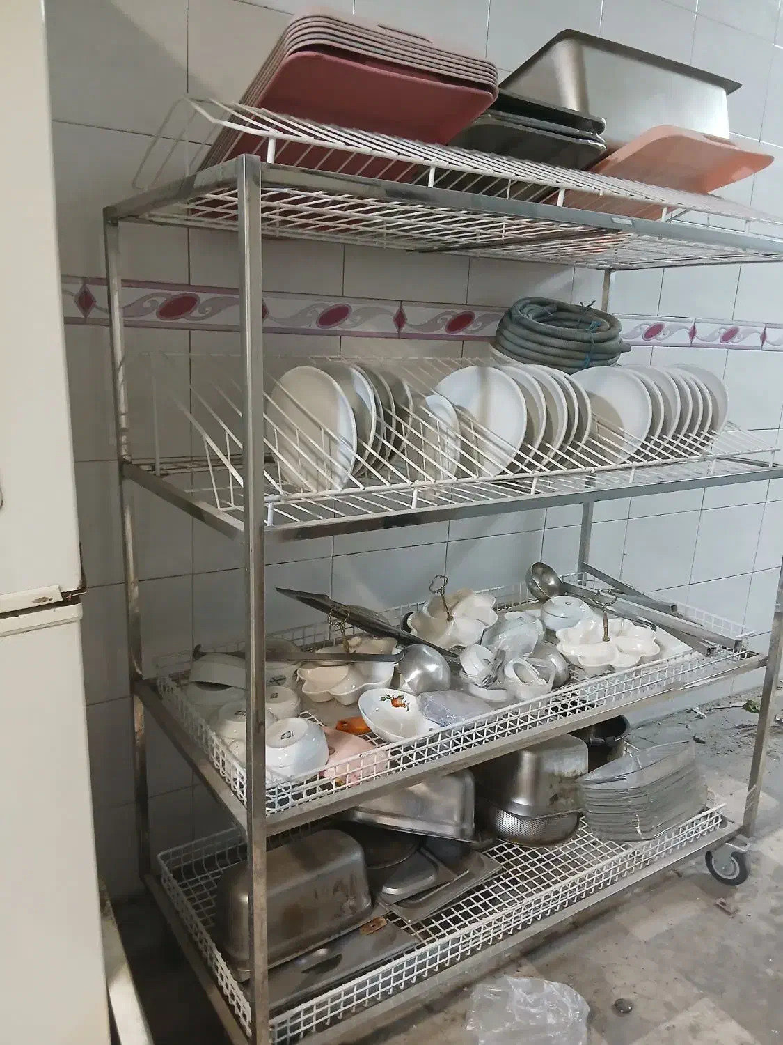 ابچگان بزرگ رستورانی استیل|آب‌چکان و نظم‌دهنده ظروف|تهران, باغ خزانه|دیوار