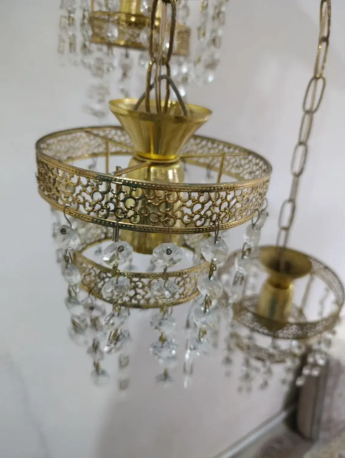 لوستر کاملاً سالم|لوستر و چراغ آویز|قرچک, مهدیه|دیوار