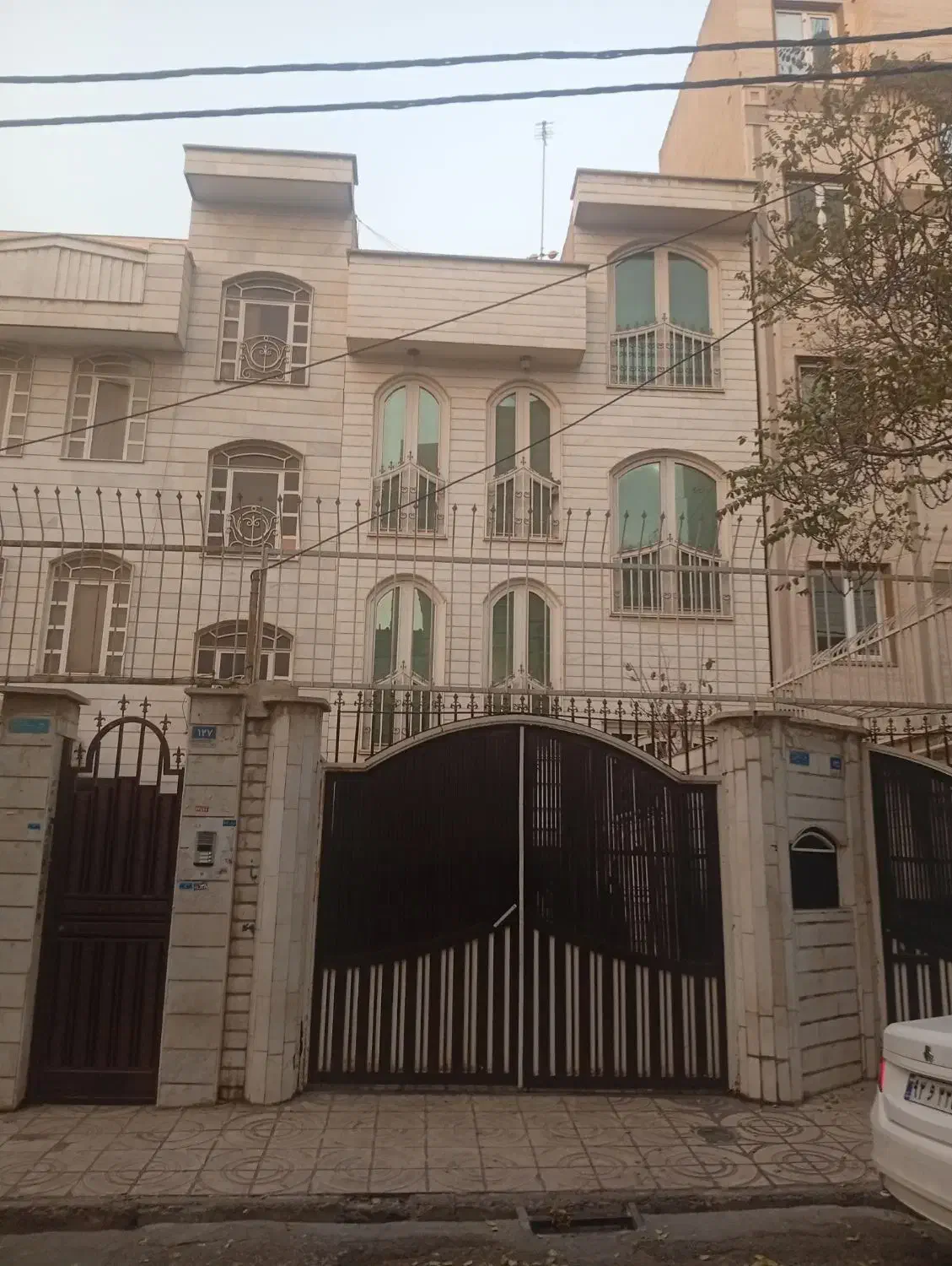 دربستی دو طبقه و نیم شمالی|اجارهٔ خانه و ویلا|تهران, افسریه شمالی|دیوار