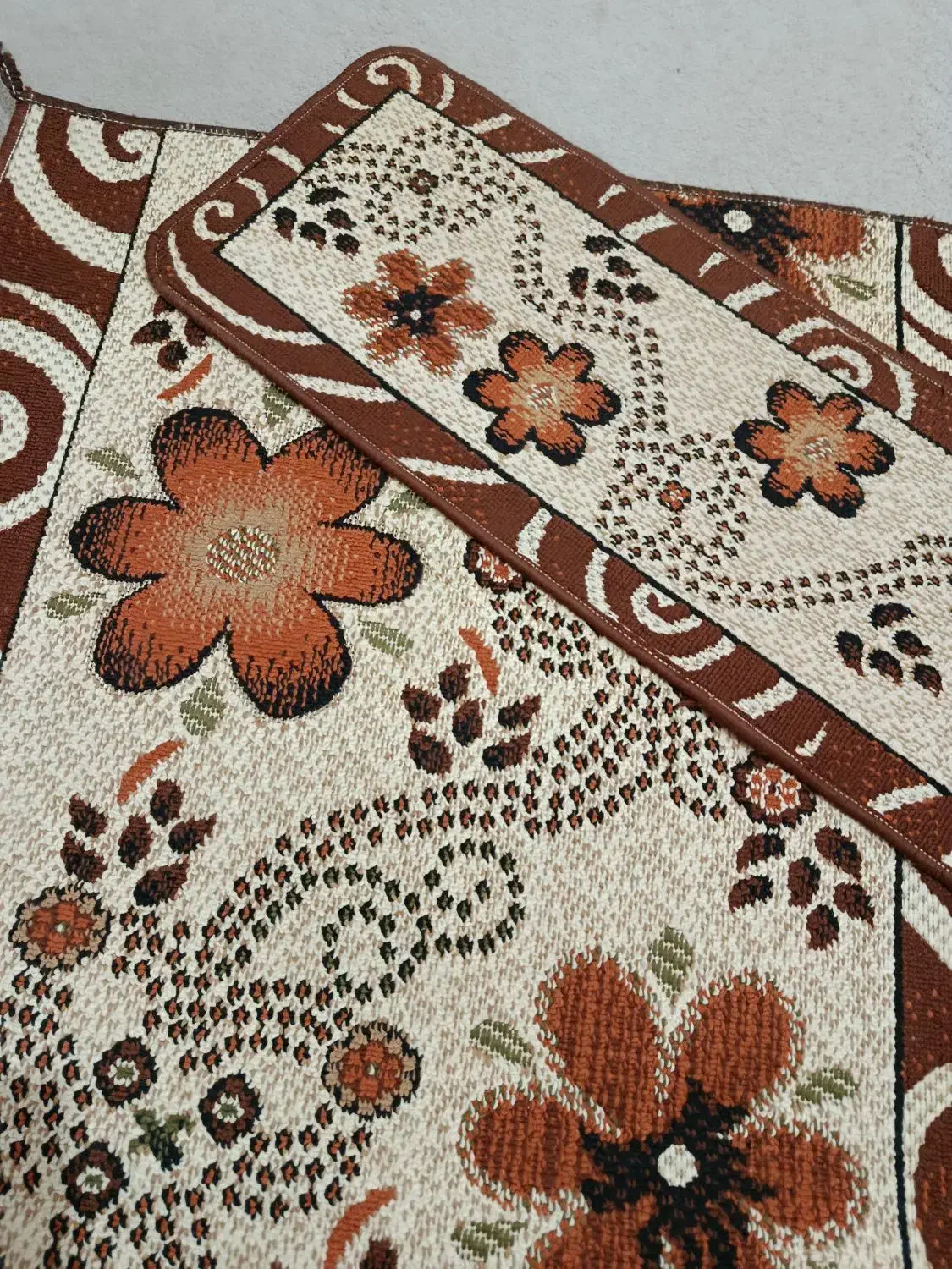 فرش راه پله ای|فرش|محمدشهر, علی آباد گونه|دیوار