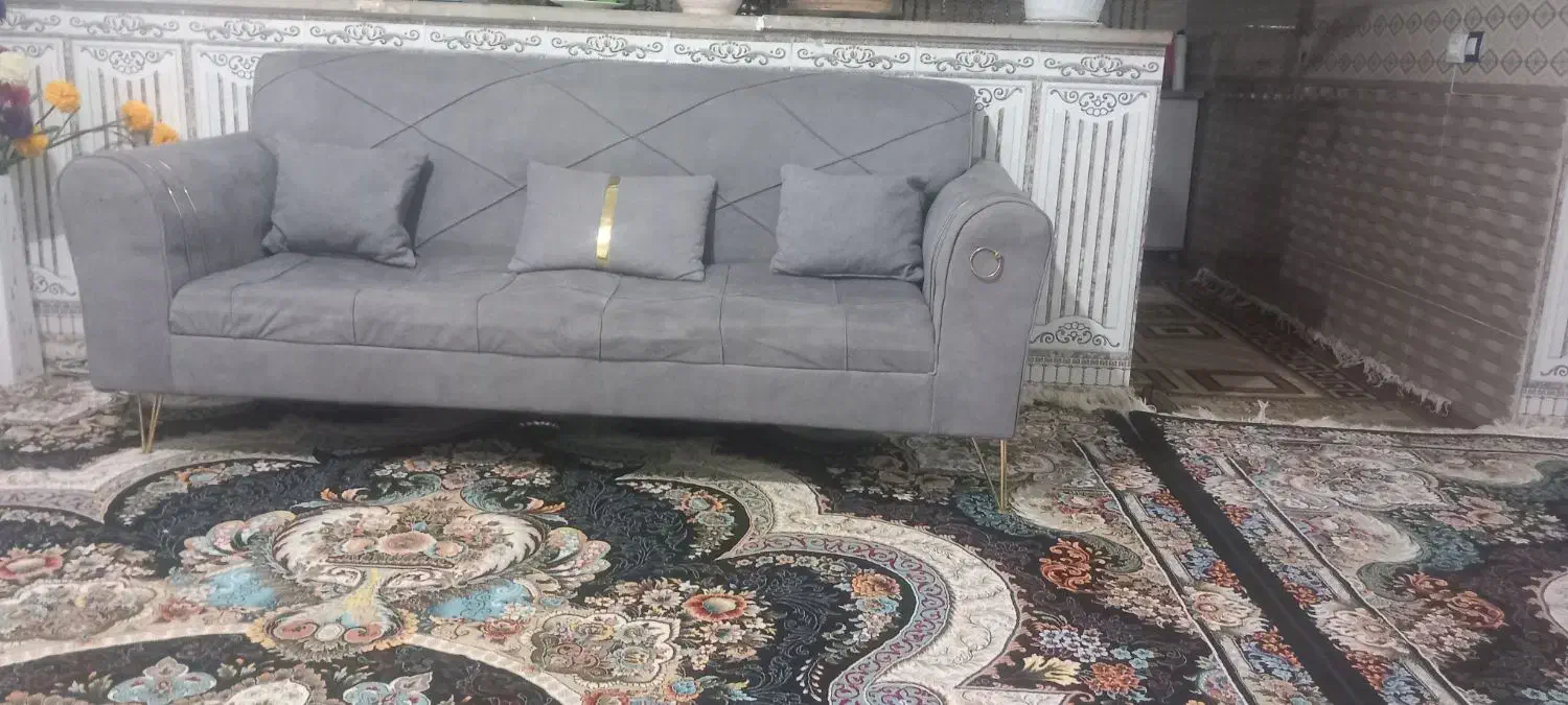 مبل راحتی هفت نفره تمیز وسالم|مبلمان خانگی و میز عسلی|الیگودرز, |دیوار