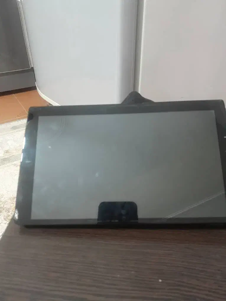 فروش یک دستگاه مانیتور با ۳۴گیگ حافظه|قطعات یدکی و لوازم جانبی|بم, |دیوار