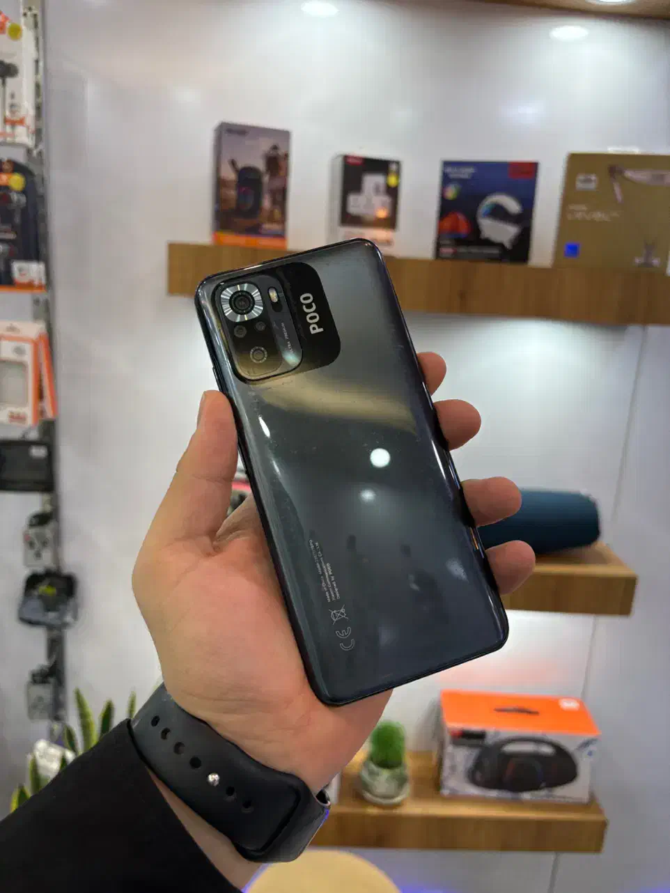 poco m5s|موبایل|قم, هفت تیر|دیوار