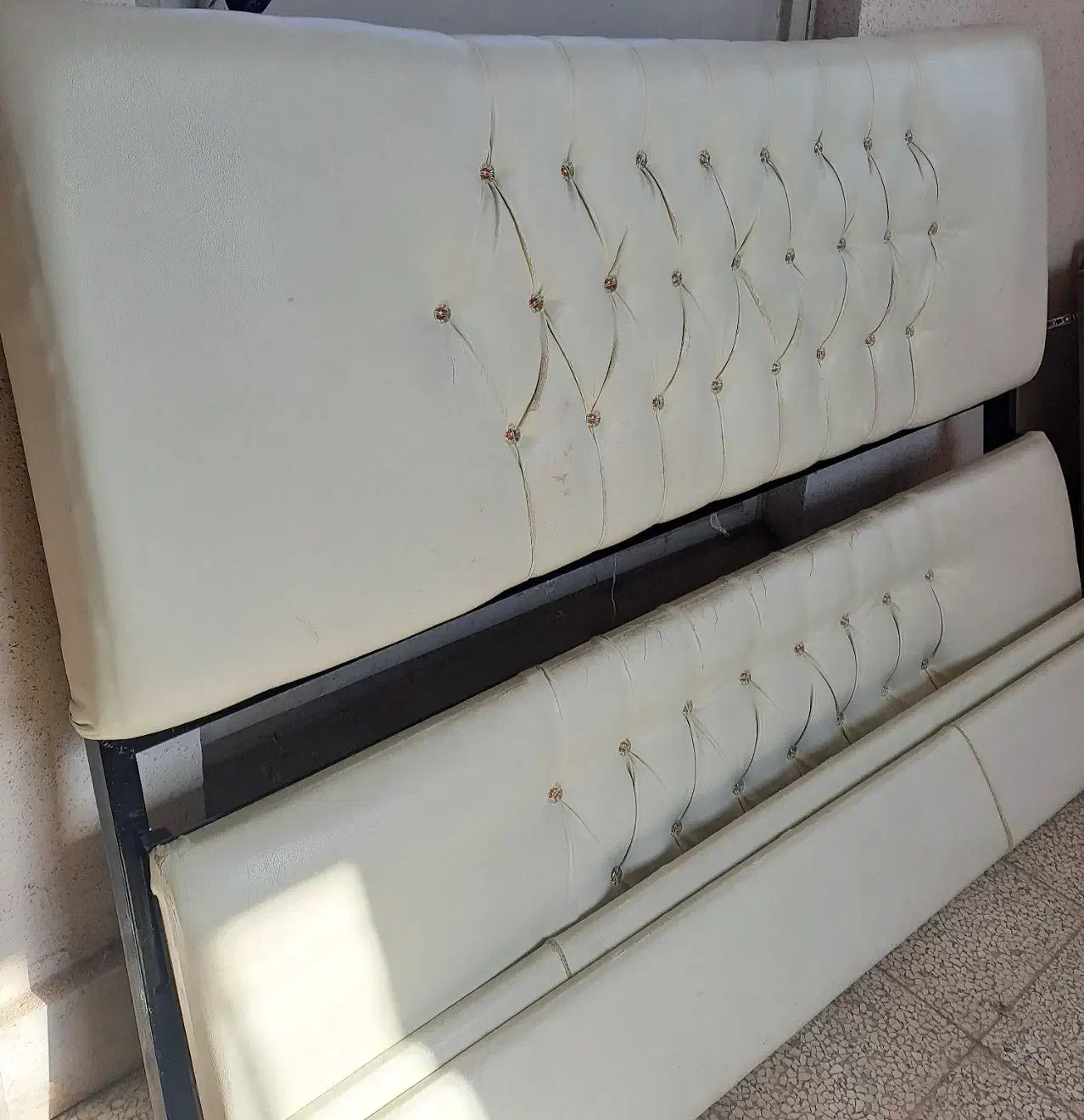 تخت ۲ نفره|تخت و سرویس خواب|گلبهار, شهر جدید گلبهار|دیوار