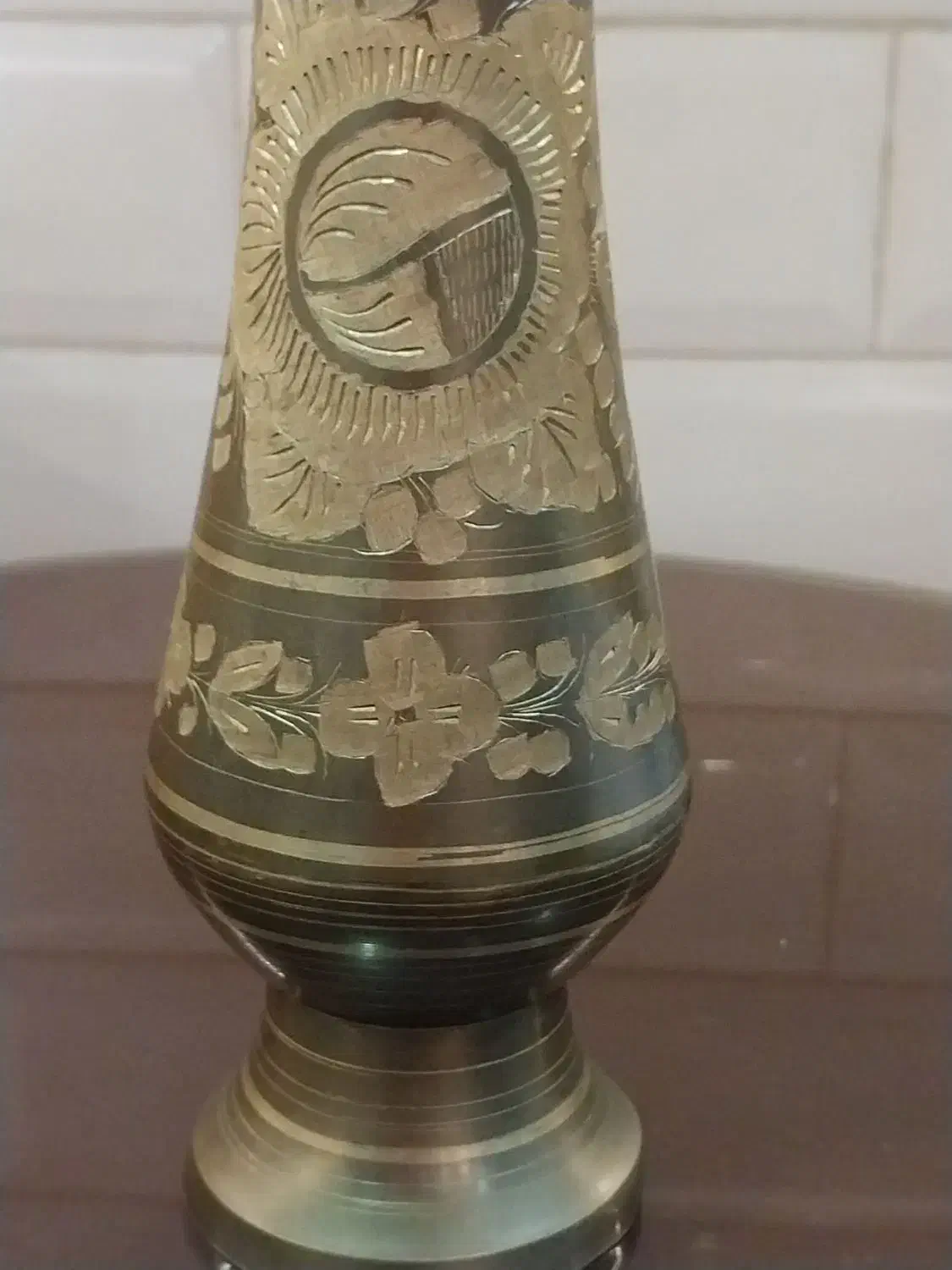 گلدان برنجی|کلکسیون اشیاء عتیقه|اندیشه, اندیشه فاز ۱|دیوار