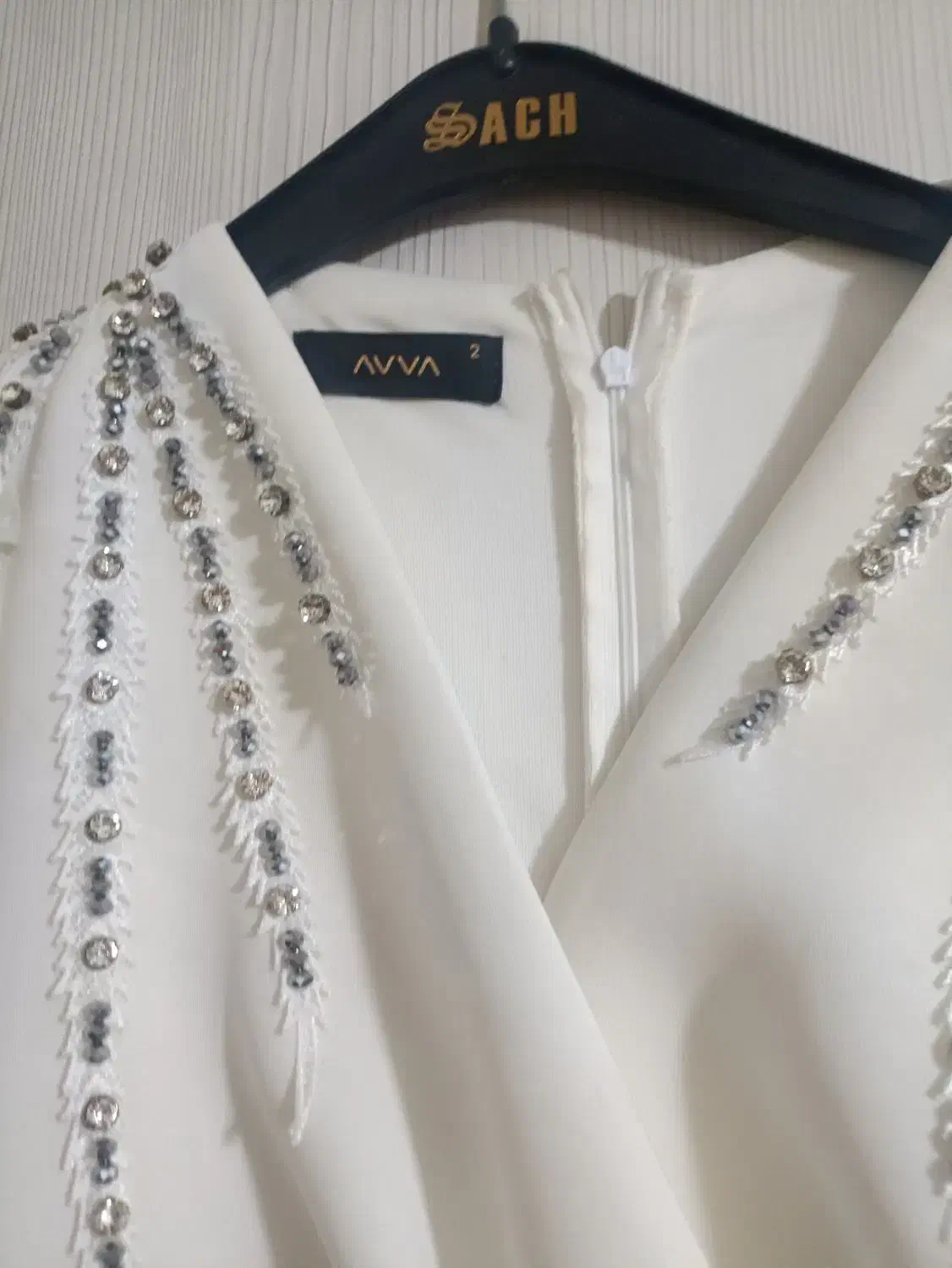 لباس عقد|لباس|اسلام‌شهر, شهرک الهیه|دیوار