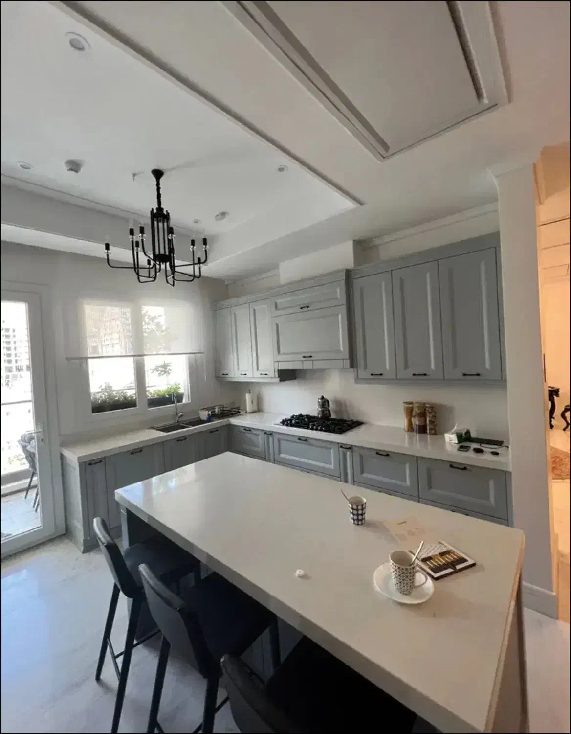 نیاوران/۱۳۰ متر  ۲ خواب مستر/ویو شمال و جنوب