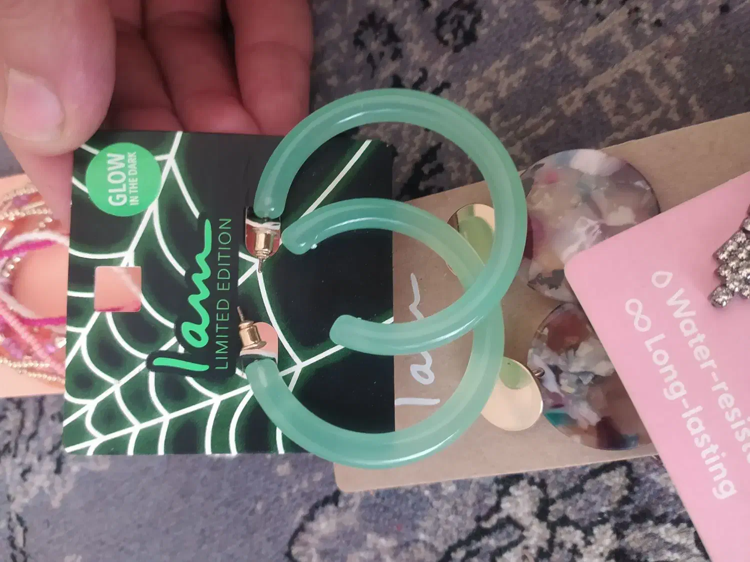 بدلیجات اروپایی|بدلیجات|شیراز, قدوسی غربی|دیوار