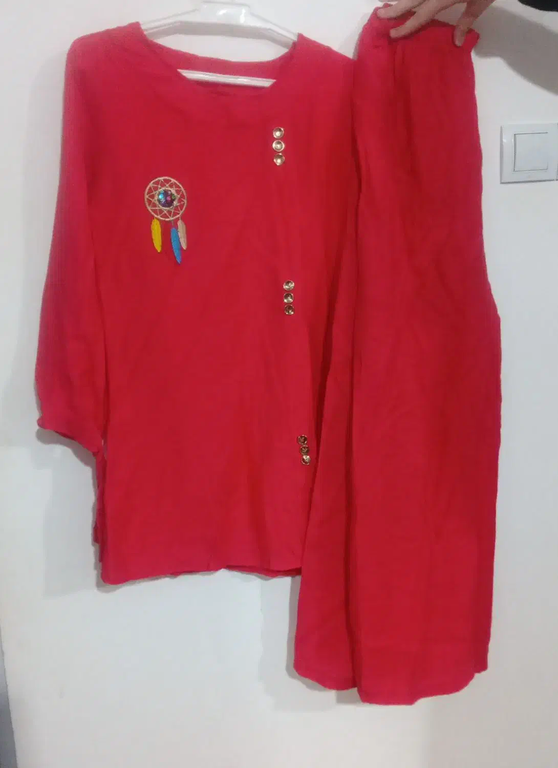 لباس|لباس|اراک, |دیوار