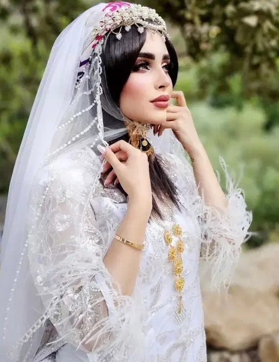 استخدام فروشنده گالری لباس|استخدام بازاریابی و فروش|دهدشت, |دیوار