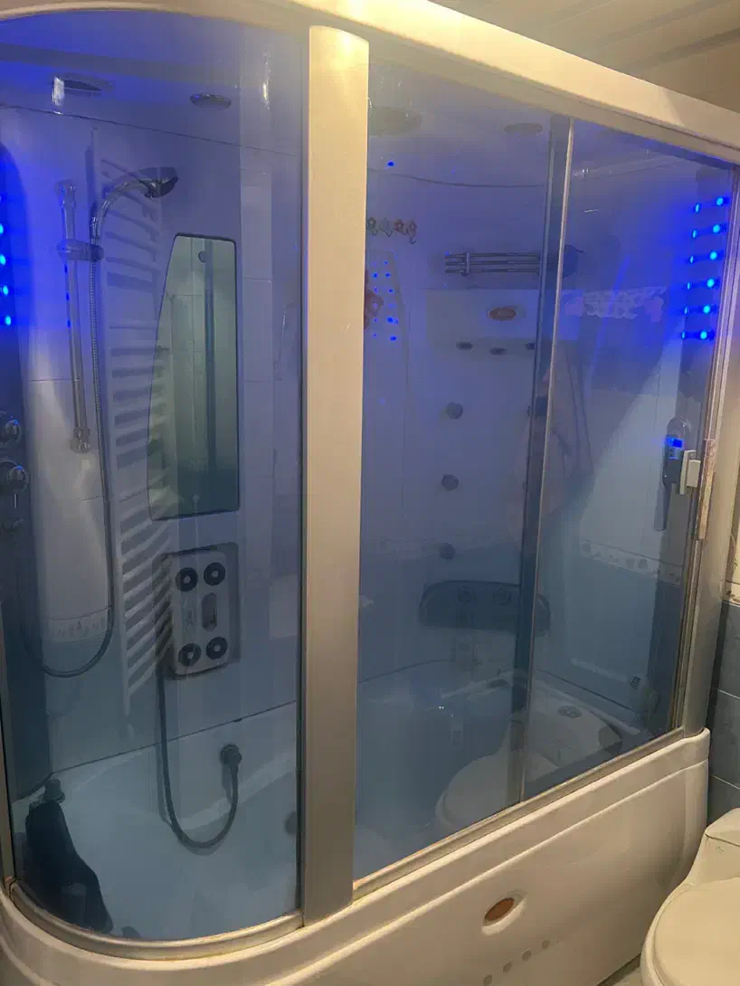 جکوزی کابین دار در حد|لوازم حمام|تبریز, |دیوار