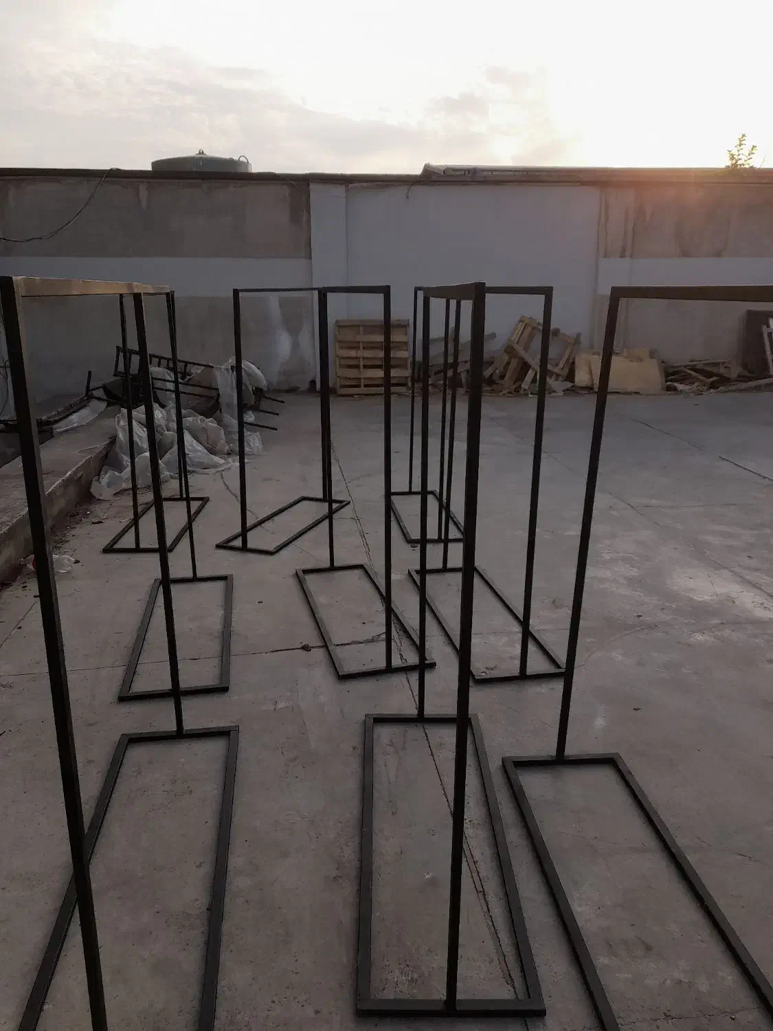 جوشکارسیار به همراه موتوربرق تخریب بتن نقاشی چوب|خدمات پیشه و مهارت|گرگان, |دیوار