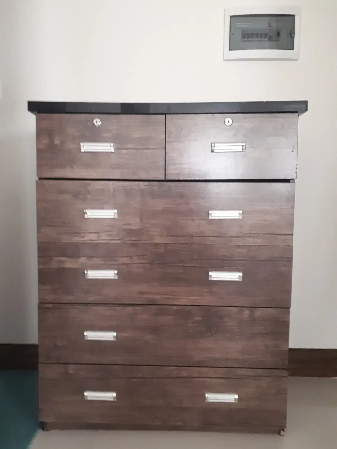 فروش تعدادی وسیله منزل|کتابخانه، شلف، قفسههای دیواری|محلات, |دیوار