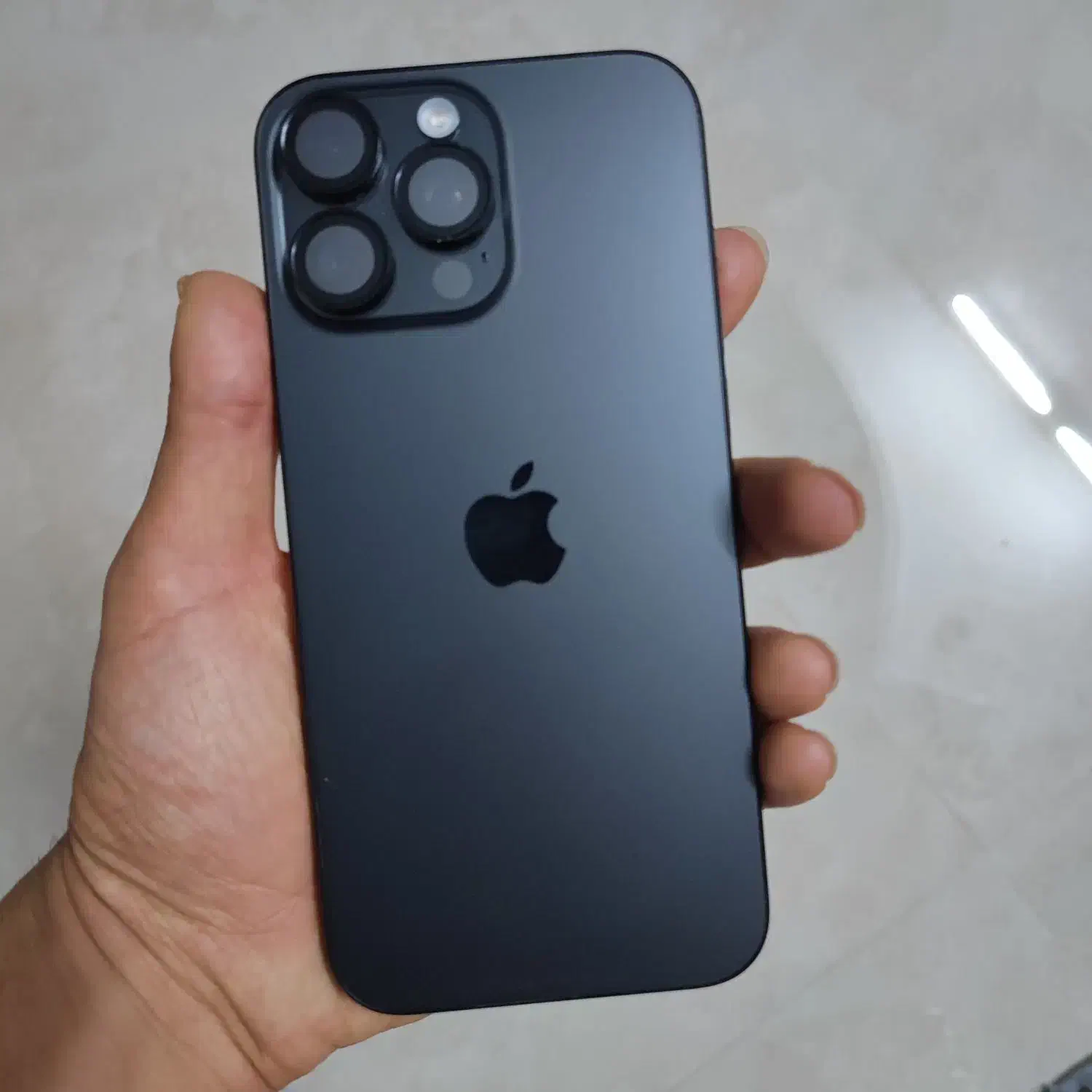 اپل iPhone 16 Pro Max با حافظهٔ ۱ ترابایت|موبایل|رباط‌کریم, رباط‌کریم|دیوار