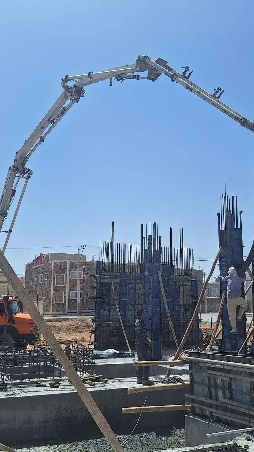 نیرو روزمزد آرموتوربندی و قالببندی|استخدام معماری، عمران و ساختمانی|شهرضا, |دیوار