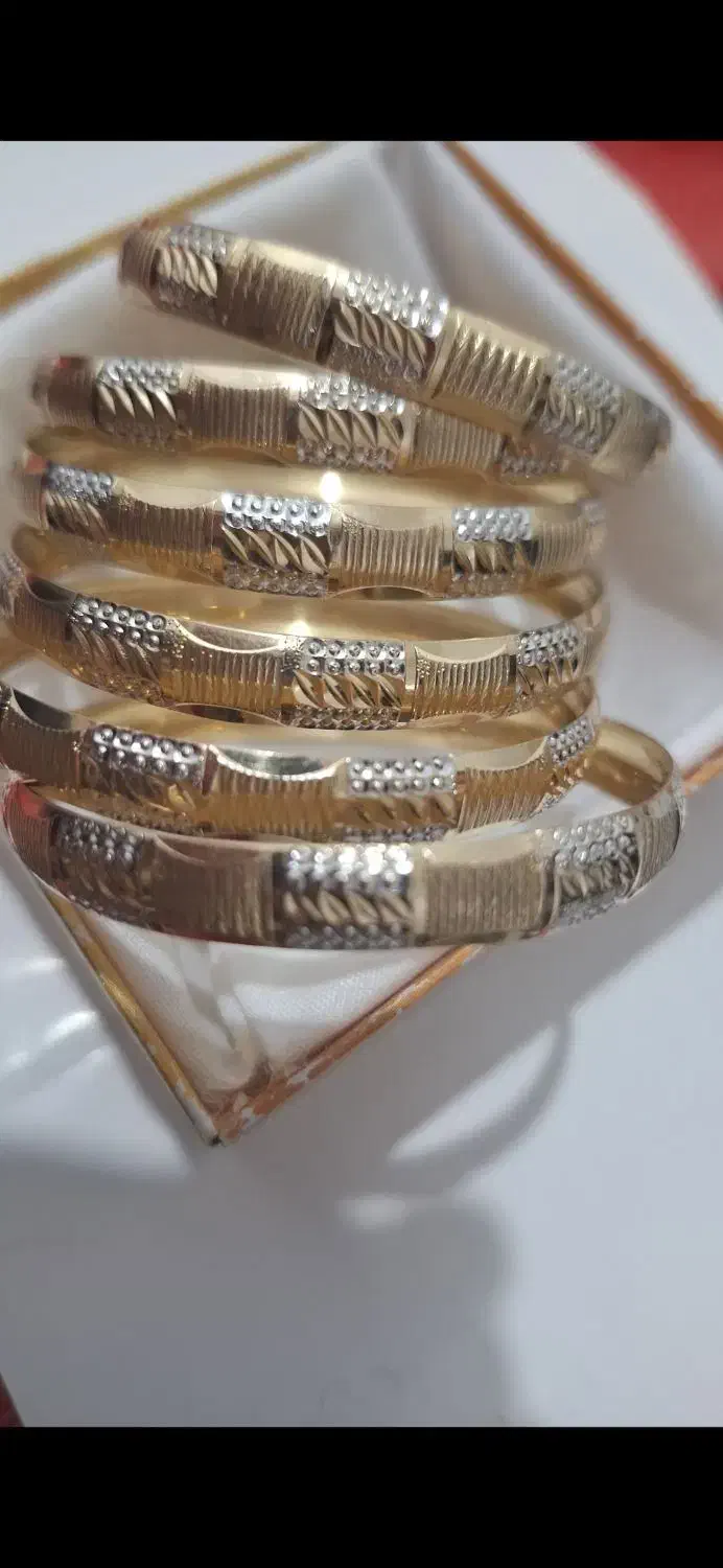 النگو انگشتر|جواهرات|آبپخش, |دیوار