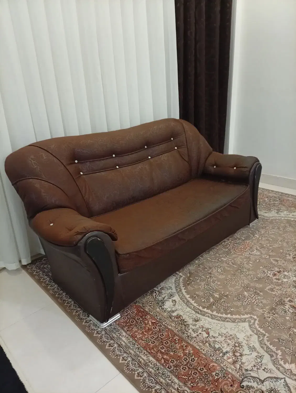 مبل راحتی درحد نو قیمت هفت میلیون پنصد|مبلمان خانگی و میز عسلی|قوچان, |دیوار