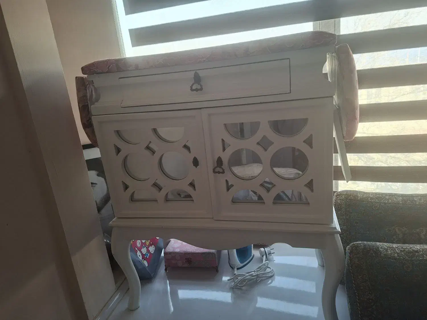 میز چرخ خیاطی|لوازم خیاطی و بافتنی|مشهد, چهارچشمه|دیوار