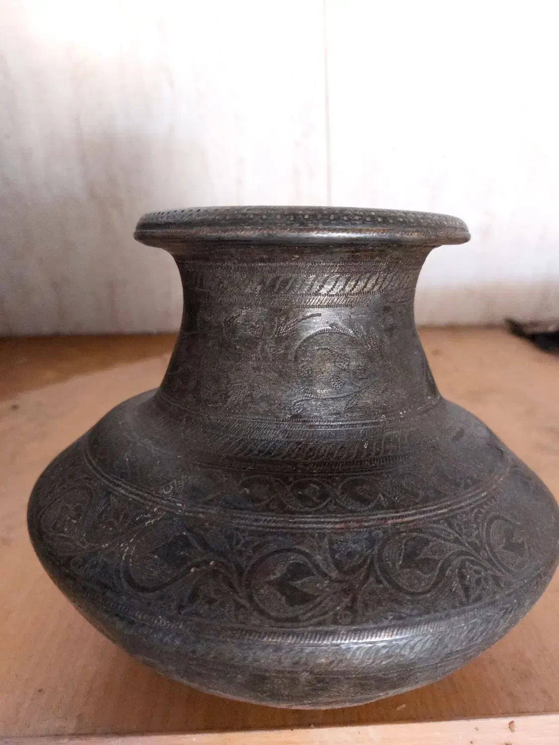 دخل قدیمی|کلکسیون اشیاء عتیقه|گلپایگان, |دیوار