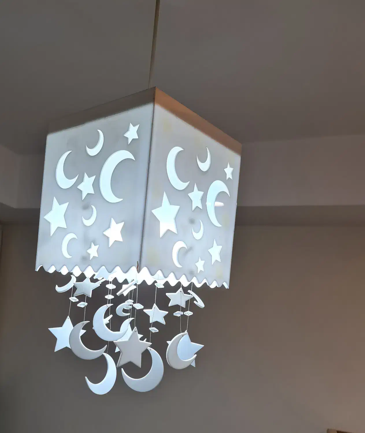 لوستر اتاق بچه|لوستر و چراغ آویز|تهران, تهرانسر مرکزی|دیوار