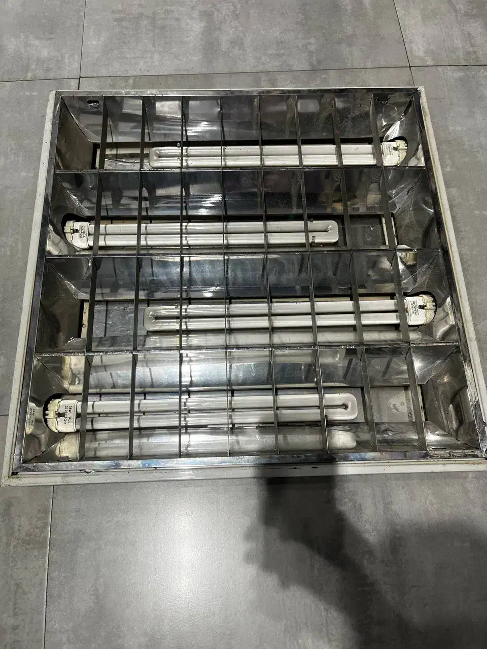 لامپ سقفی پنلی شرکتی|لامپ و چراغ|بابلسر, |دیوار