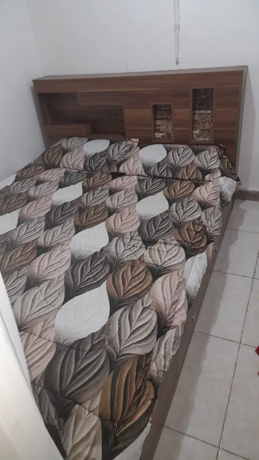 تخت|تخت و سرویس خواب|رشت, حمیدیان|دیوار