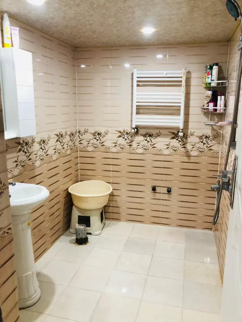 رهن و اجاره واحد ۱۱۶ متری طبقه دوم در محدوده باهنر|اجارهٔ آپارتمان|رشت, باهنر|دیوار