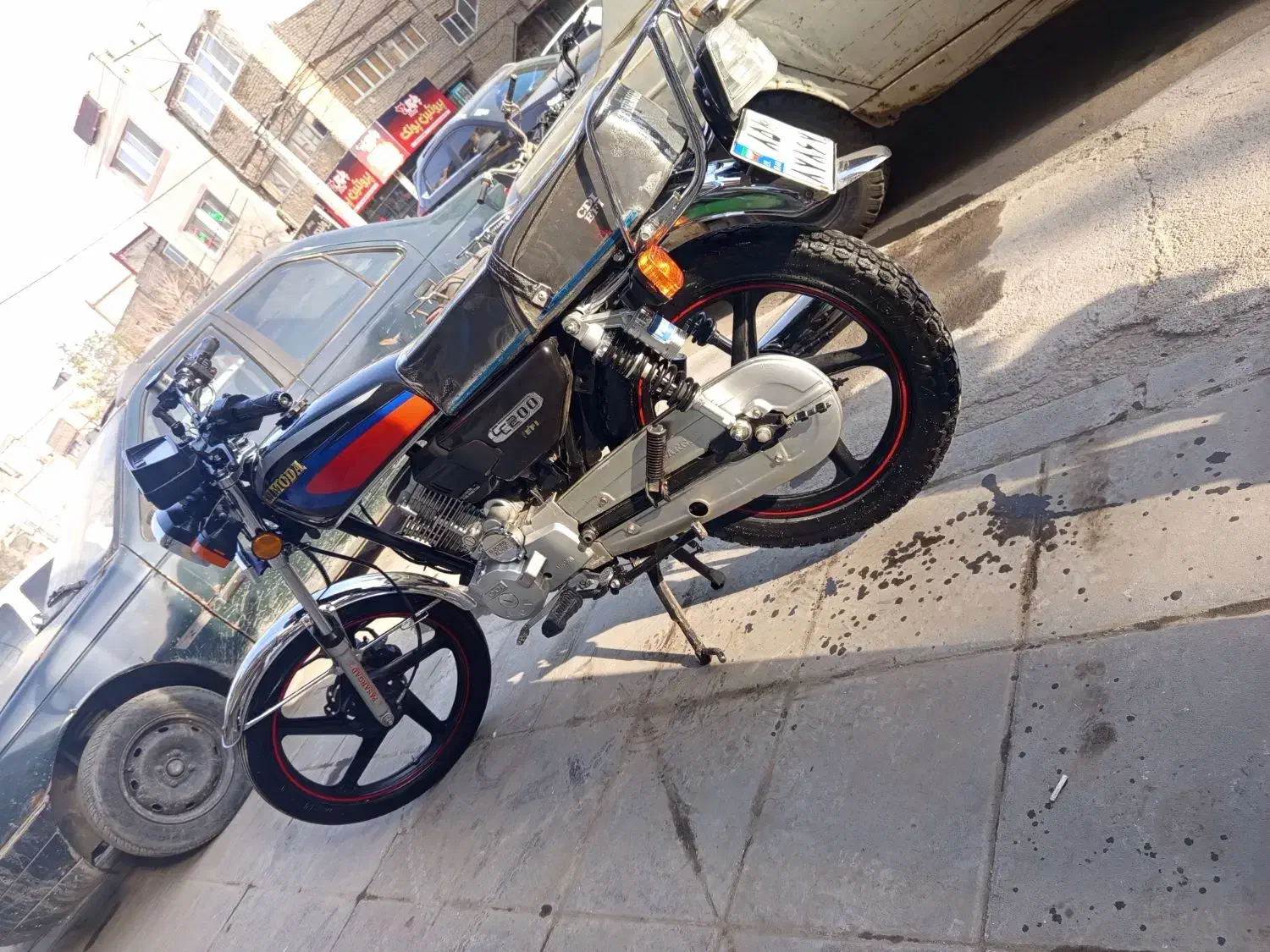 برمودا ۲۰۰ ۱۴۰۳|موتورسیکلت|مشهد, حضرت حجت|دیوار