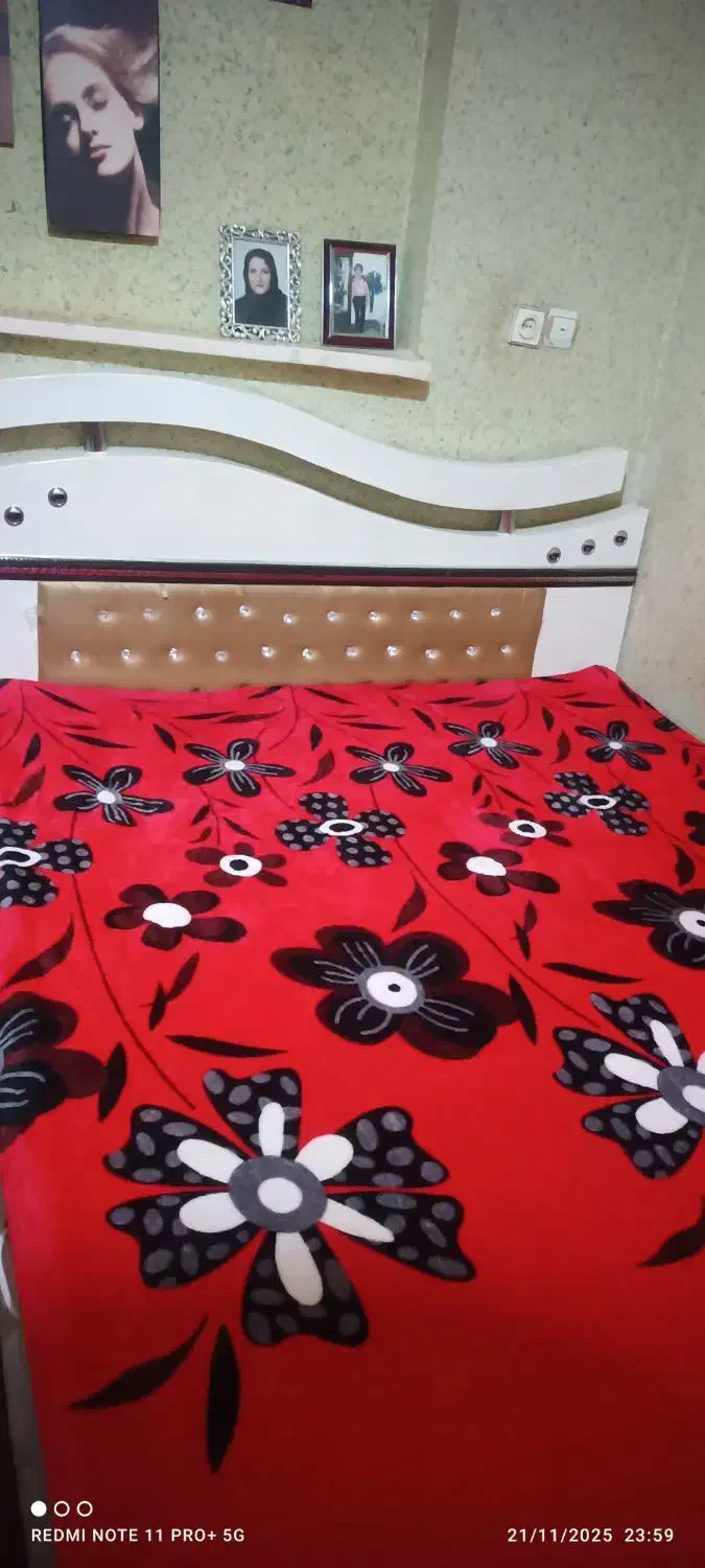 تخواب دونفر با تشک طبی فنری|مبلمان خانگی و میز عسلی|تهران, خاک سفید|دیوار