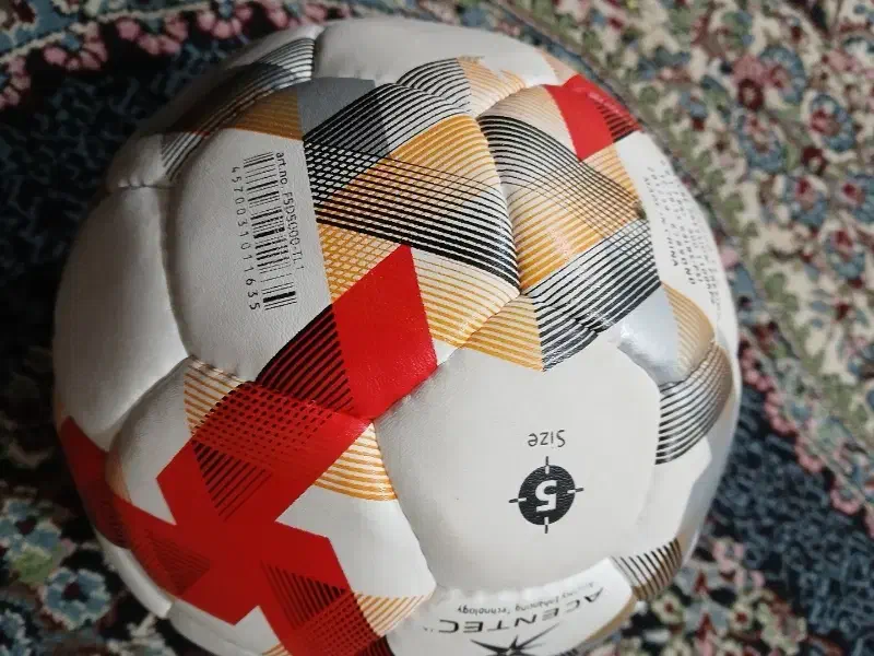 توپ چمن|ورزش‌های توپی|بم, |دیوار