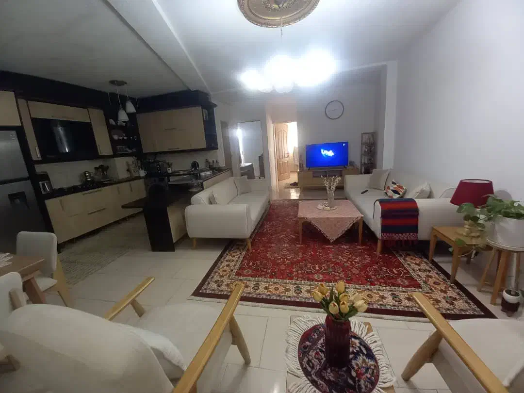 واحد ۷۸ متری ۲ خواب با دسترسی عالی به خیابان اصلی|اجارهٔ آپارتمان|بندر انزلی, سامانسر|دیوار