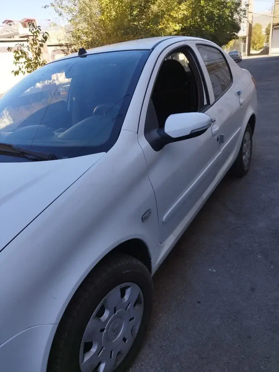 رانا پلاس ۱۴۰۰ کم کارکرد|خودرو سواری و وانت|بروجرد, |دیوار