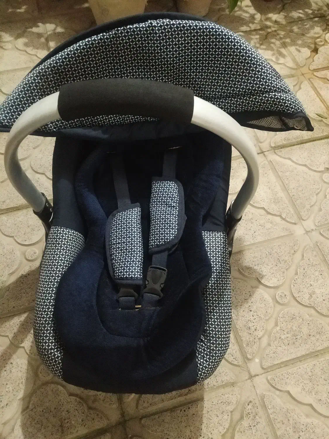 کریر بچه درحد نو|کالسکه و لوازم جانبی|مراغه, |دیوار