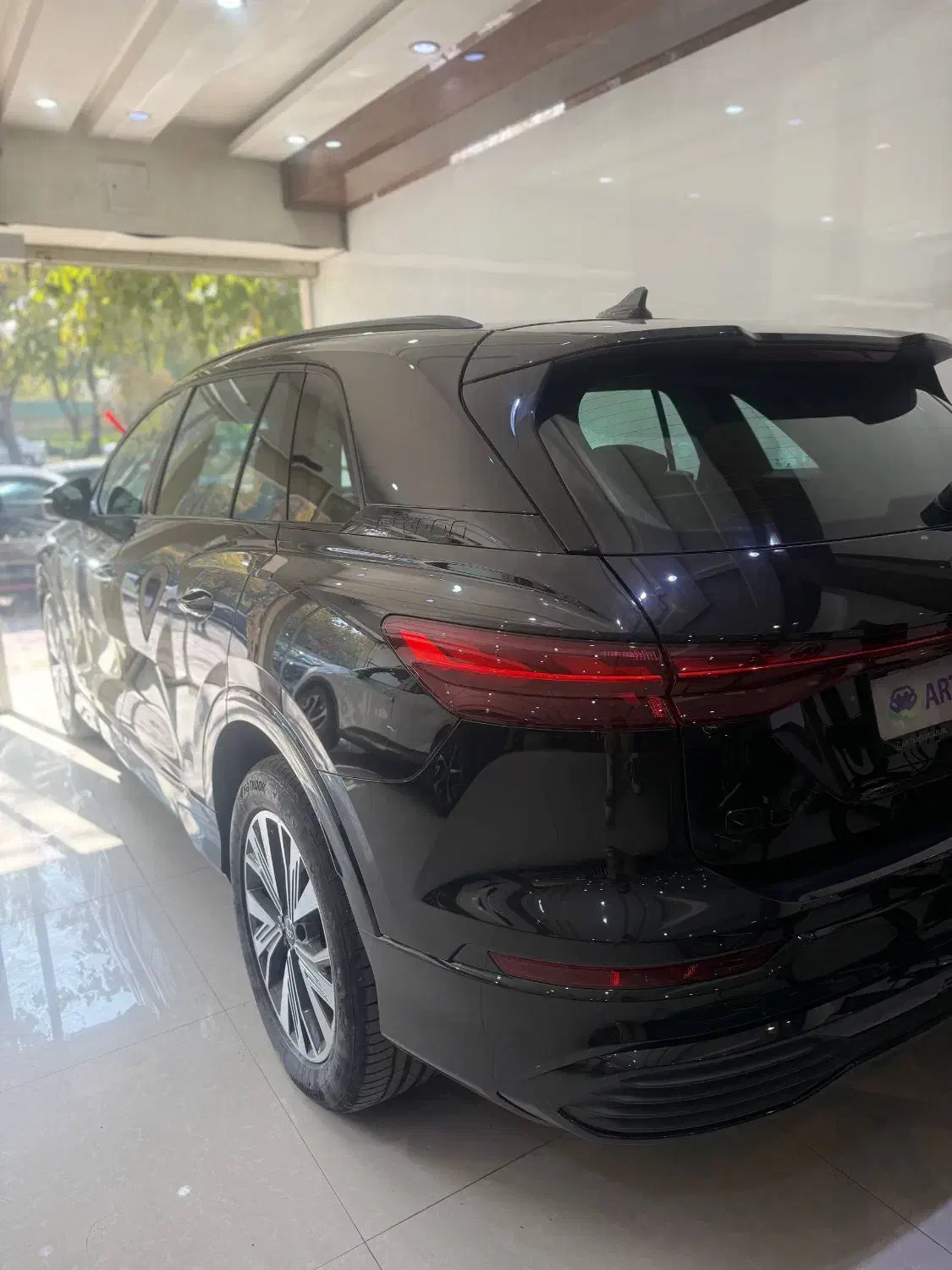 آئودی Q5 تیپ 2 بلک پکیج مدل 2024|خودرو سواری و وانت|اصفهان, سروستان|دیوار