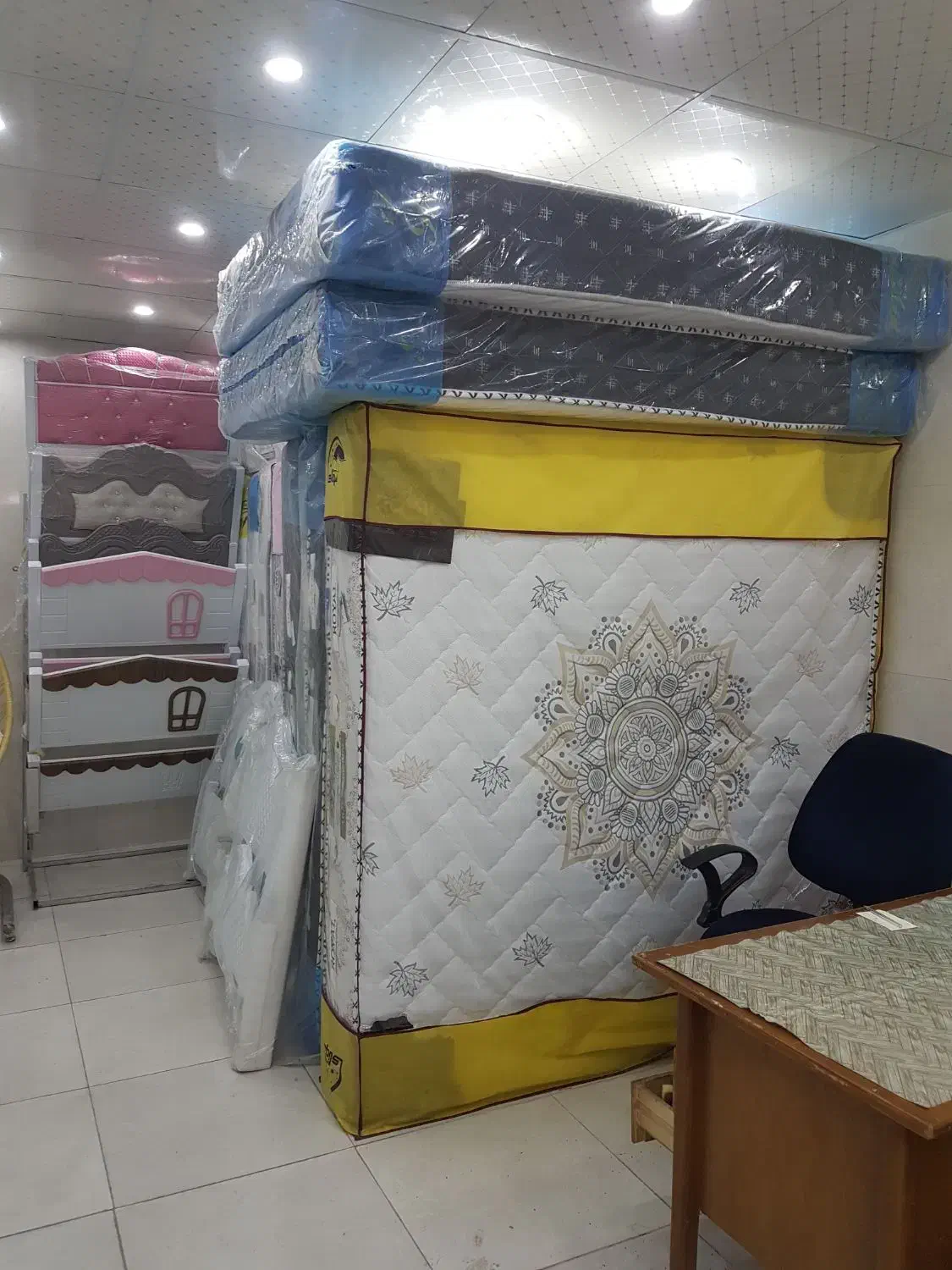 تشک اقساط چکی بدون سودوبهره|تشک تختخواب|قم, نیروگاه|دیوار