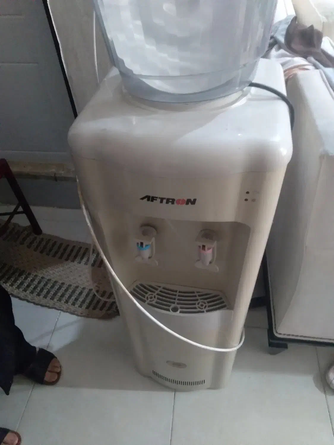 آبسردکن و گرمکن افترون|آب‌سردکن و تصفیه آب|رباط‌کریم, رباط‌کریم|دیوار