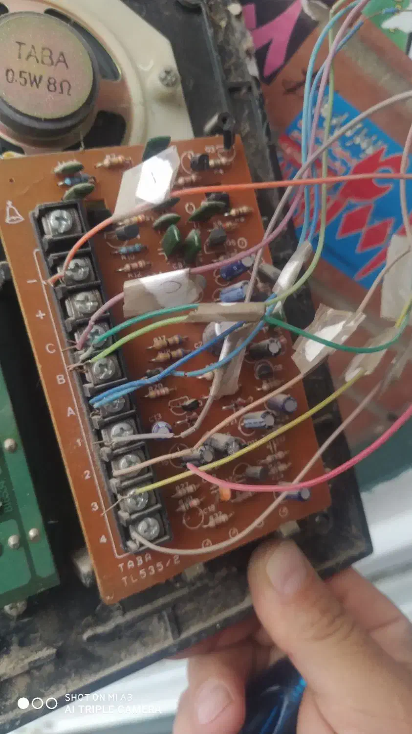 برقکار نصب لوستر آیفون لاین نوری کولر آبی هالوژن|خدمات پیشه و مهارت|همدان, |دیوار