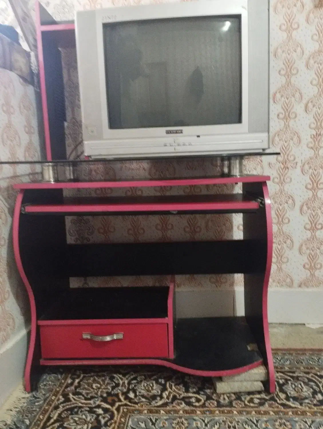 تلویزیون|تلویزیون و پروژکتور|لردگان, |دیوار