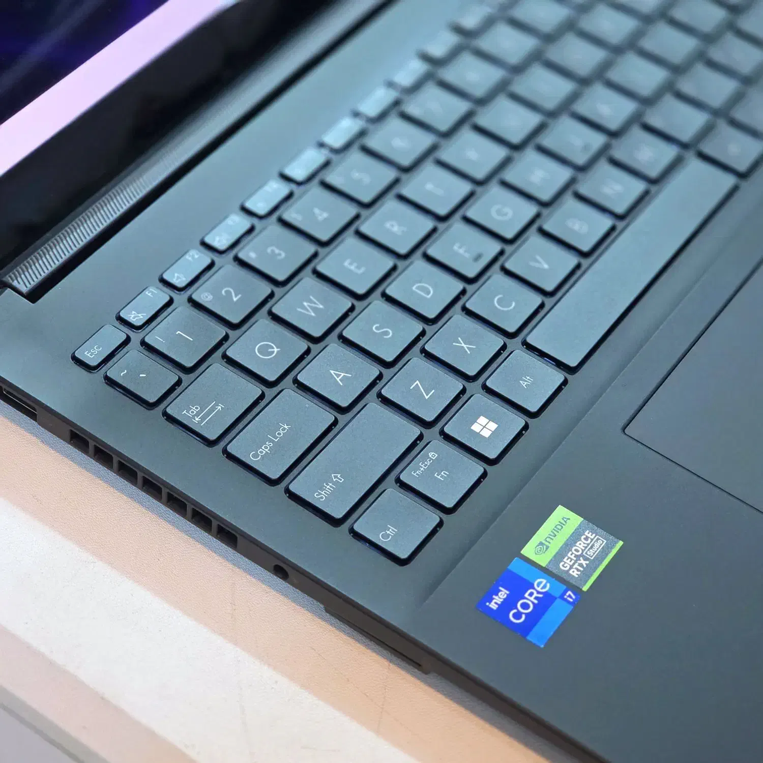 لپتاپ ایسوس ASUS Q530V Oled گرافیک RTX 6GB|رایانه همراه|شیراز, ملاصدرا|دیوار