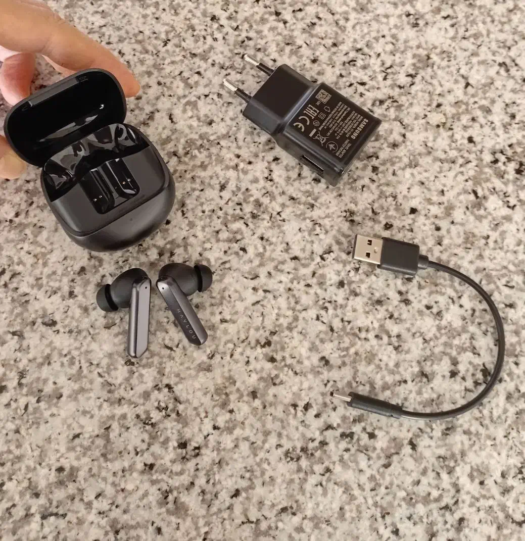 ایرباد و هندزفری بی سیم|لوازم جانبی موبایل و تبلت|زنجان, |دیوار