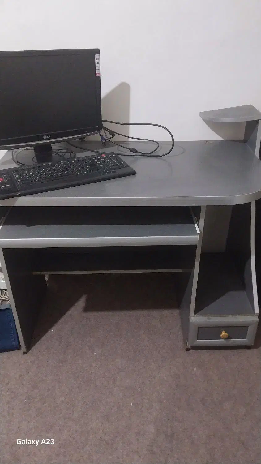 میز تحریر یامیز کامپیوتر ام دی اف|میز تحریر و کامپیوتر|فردیس, فردیس|دیوار