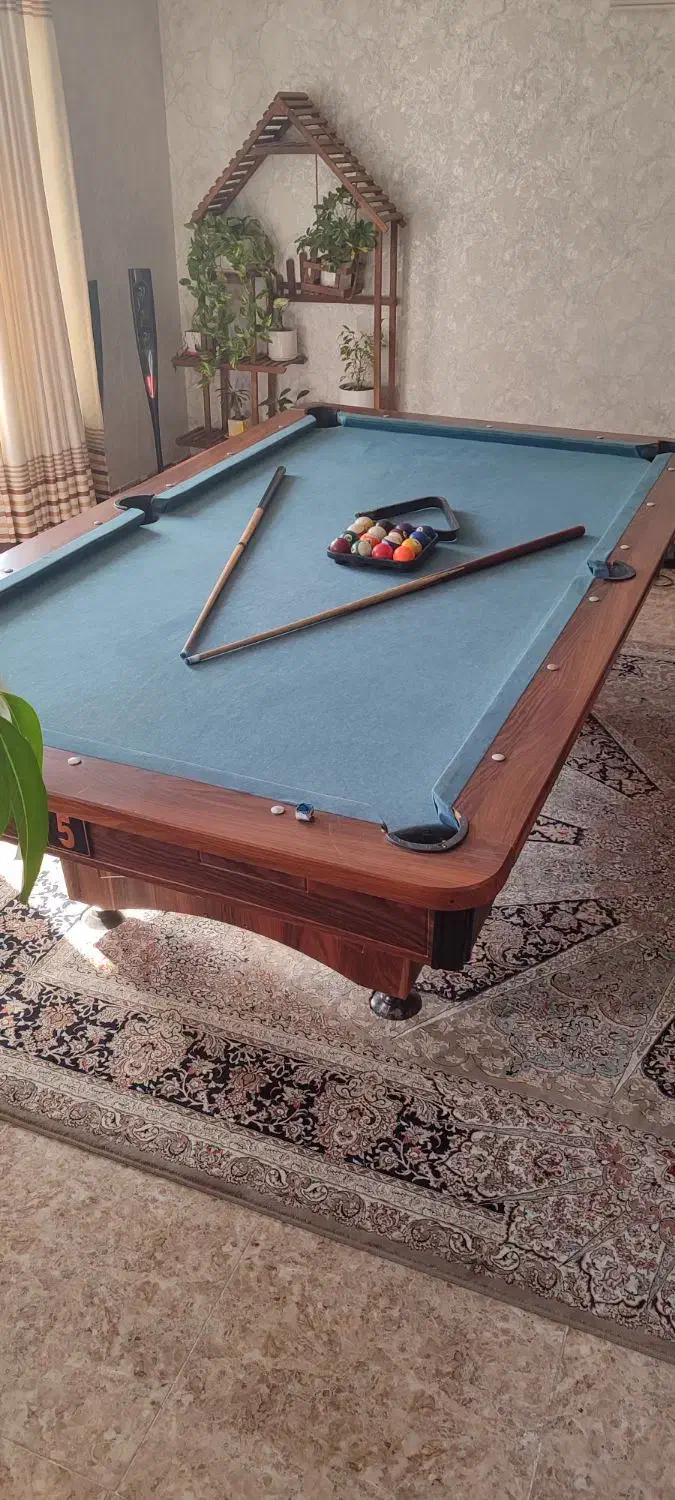 میز بیلیارد 9 فوت در حد|تجهیزات ورزشی|شیراز, قلعه نو|دیوار