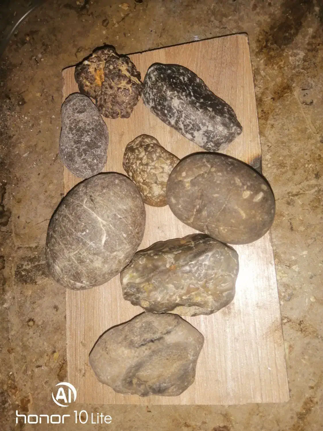 فروش شهاب سنگ اصل|کلکسیون اشیاء عتیقه|سپیدان, |دیوار