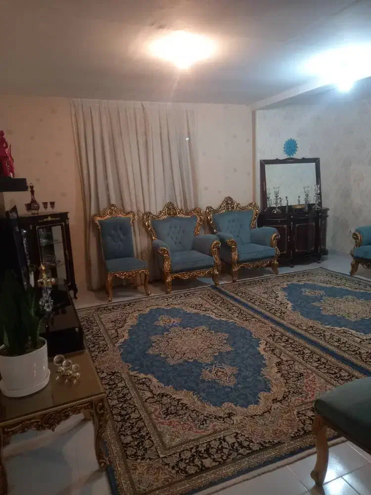 با سلام واحد بزرگ در ارم شرقی|فروش آپارتمان|هشتگرد, شهرک ارم شرقی|دیوار