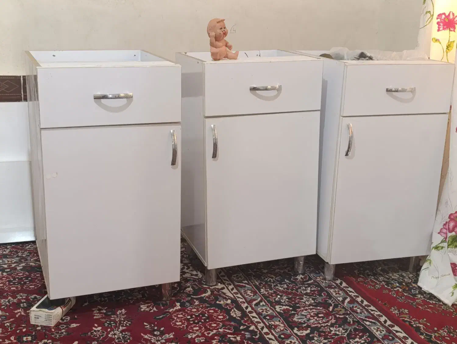 دکور آرایشگاه|آرایشگاه و سالنهای زیبایی|فیروزآباد (فارس), |دیوار