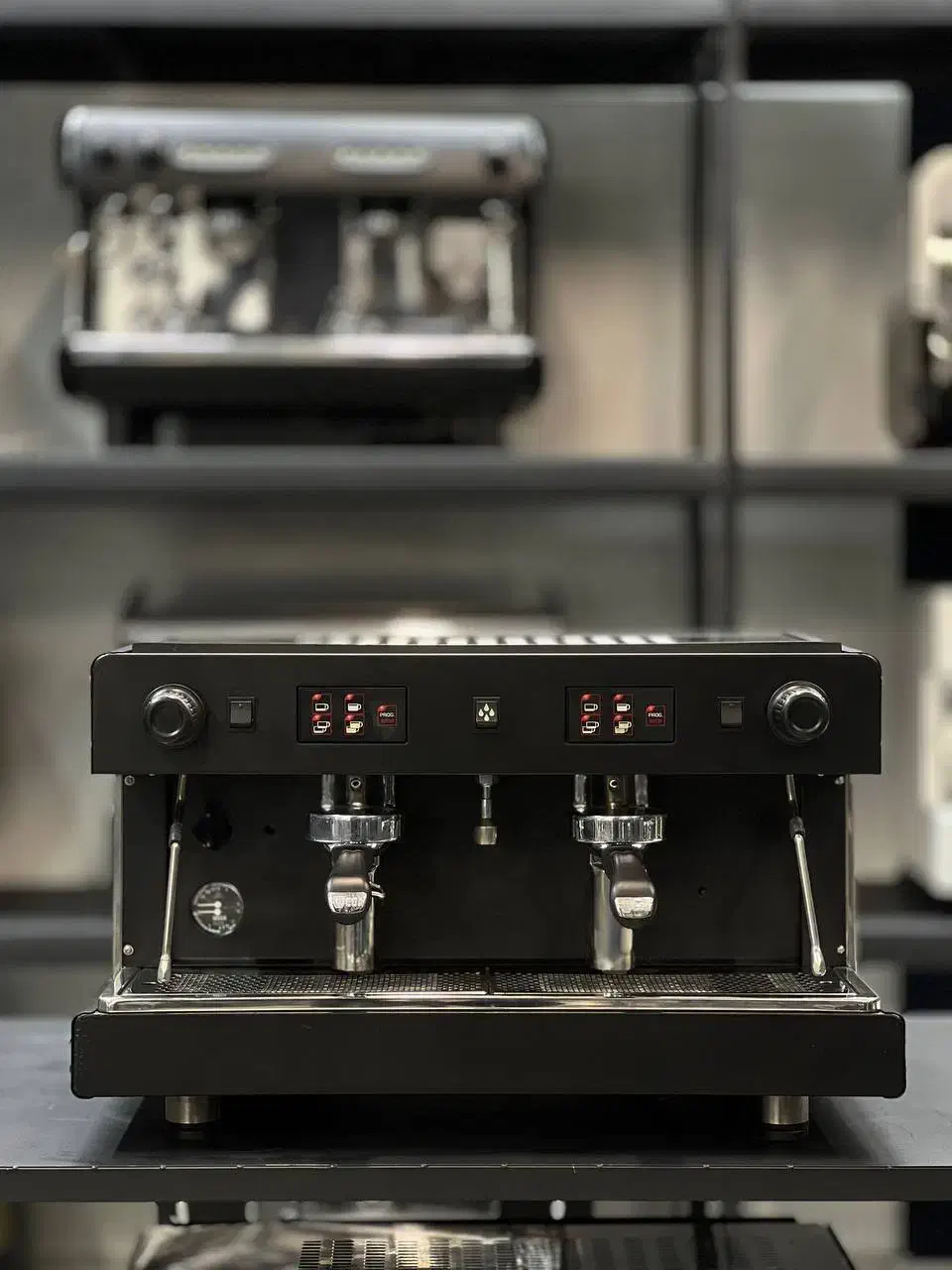 وگا لانا قهوه ساز اسپرسو ساز صنعتی ۲ گروپ|کافی‌شاپ و رستوران|مشهد, زمرد|دیوار