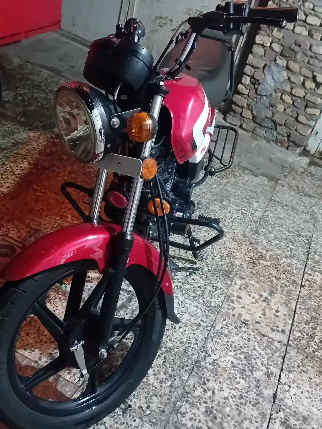 دایچی۲۰۰|موتورسیکلت|خرم‌آباد, |دیوار