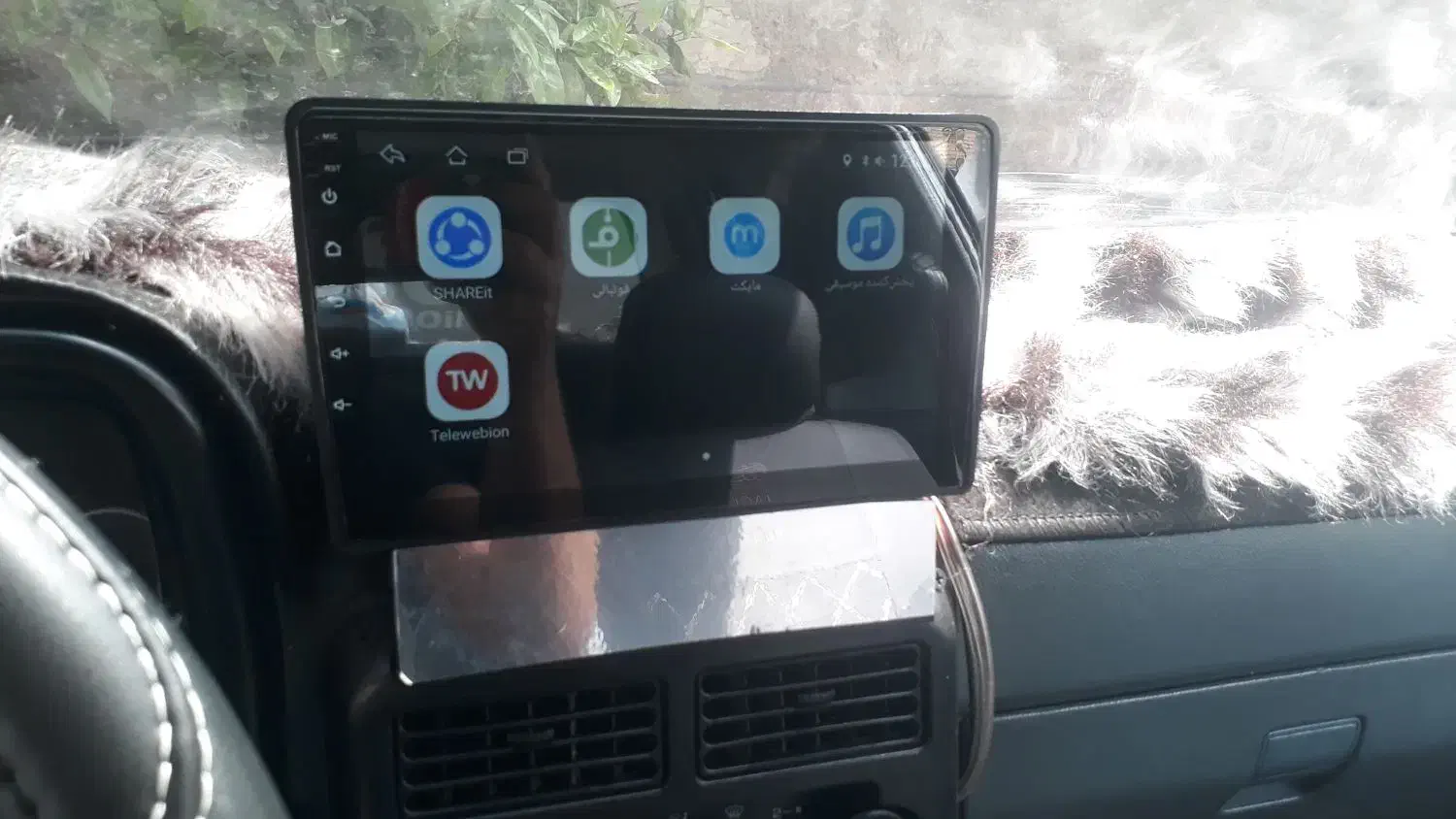 مانیتور .با دوربین دنده عقب.|قطعات یدکی و لوازم جانبی|کازرون, |دیوار