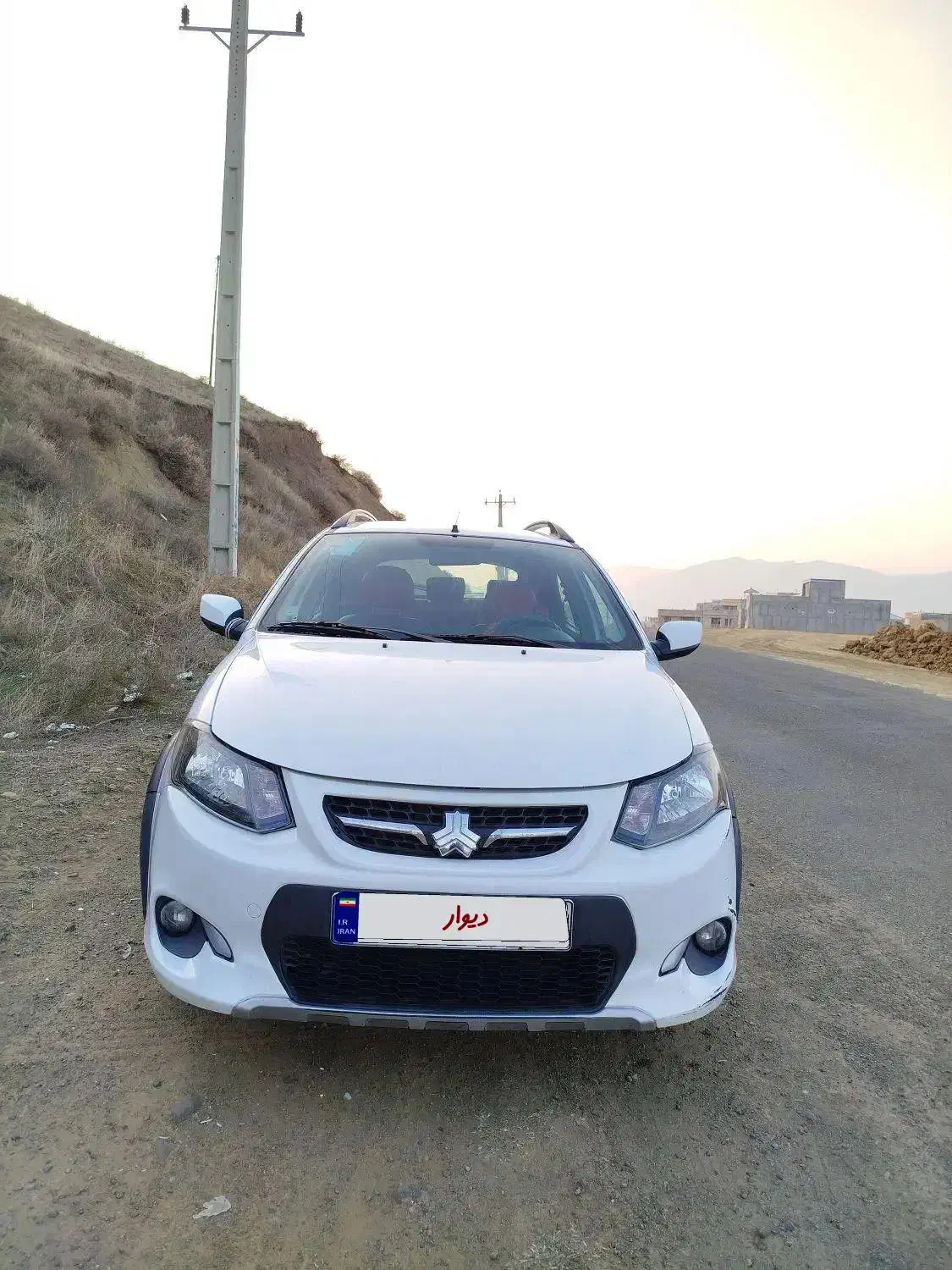 کوییک کارمندی 1401 بی رنگ|خودرو سواری و وانت|تبریز, |دیوار