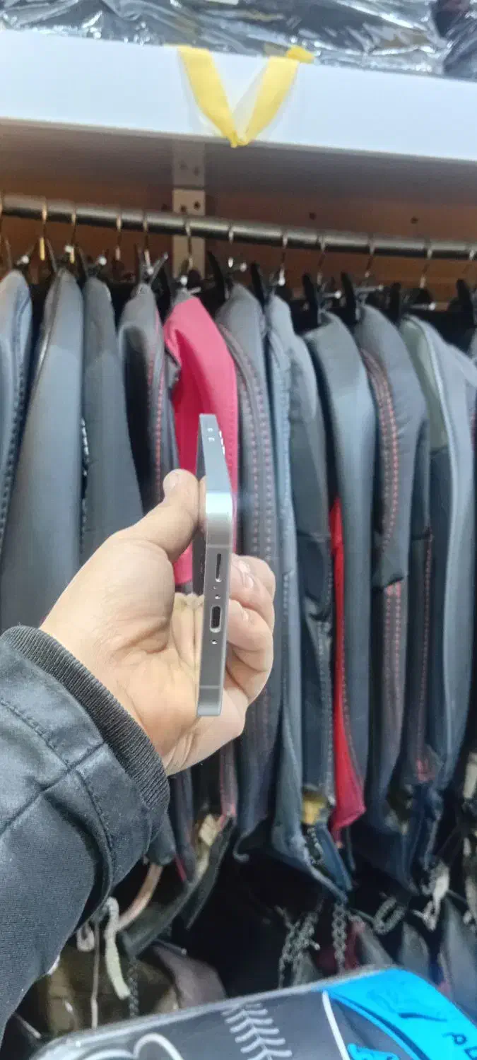 s24fe فوری خیلی نو|موبایل|مشهد, کوشش|دیوار